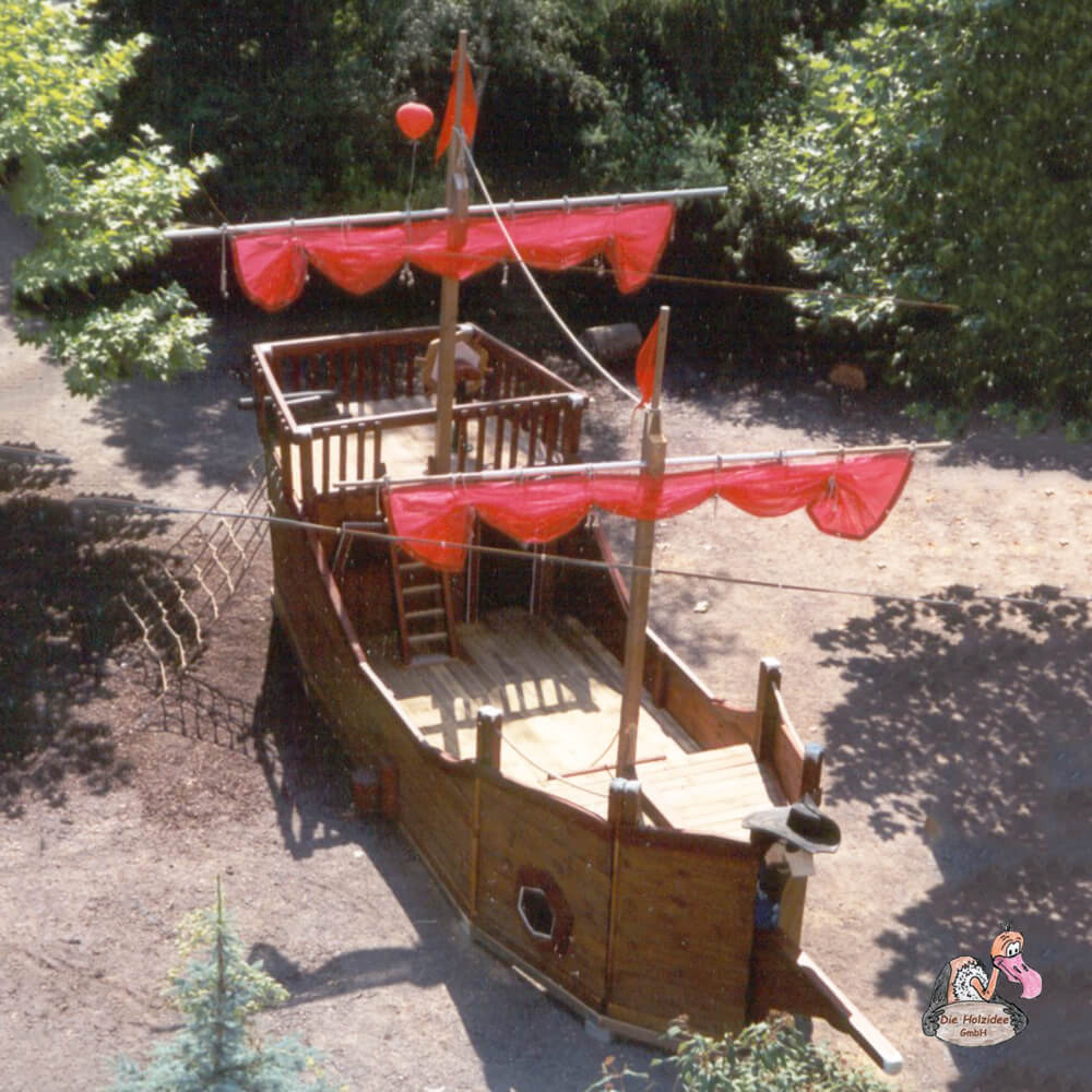 HI-Spielschiff-Hoppetosse-1