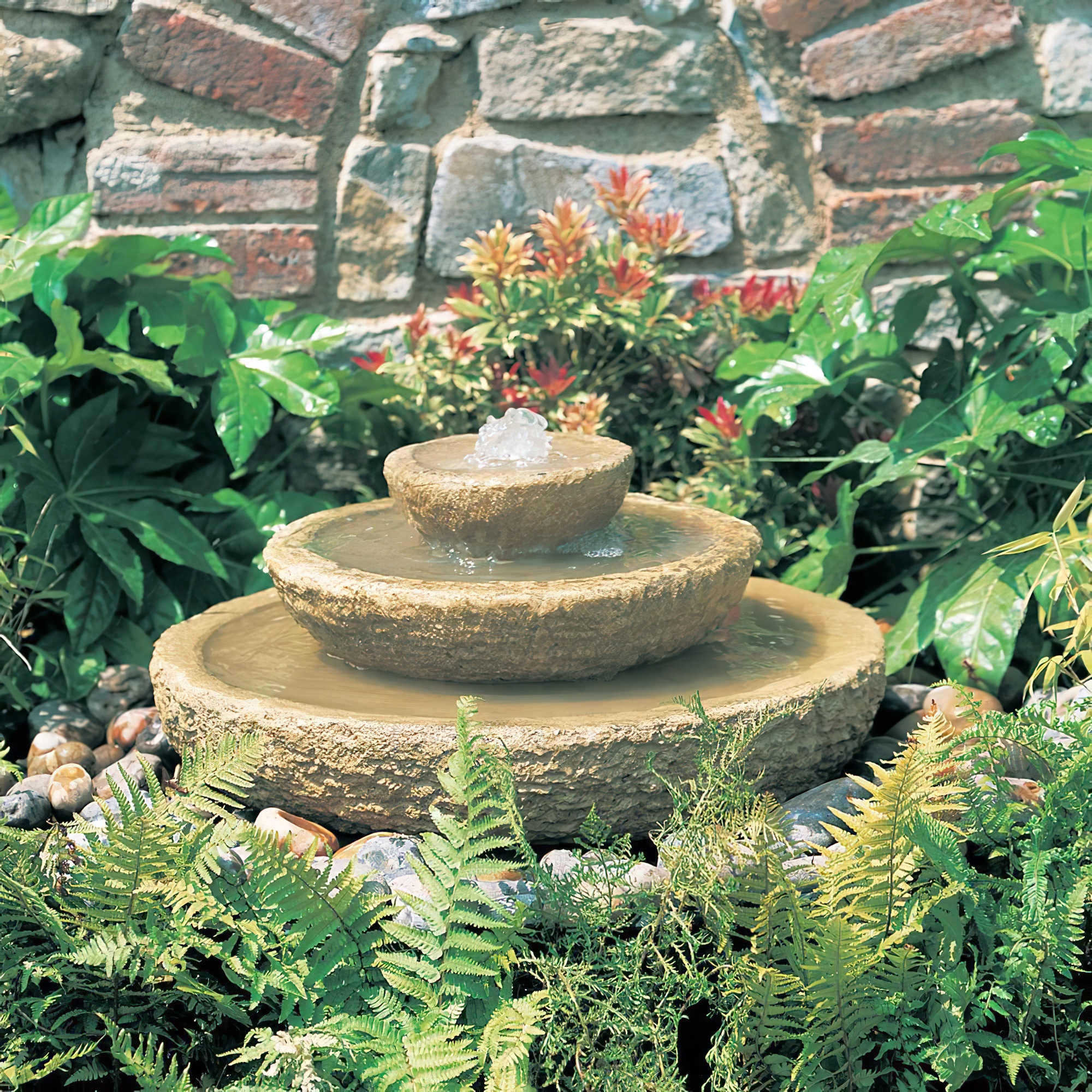Kleiner Stein Gartenspringbrunnen -Ardenne / 61 cm
