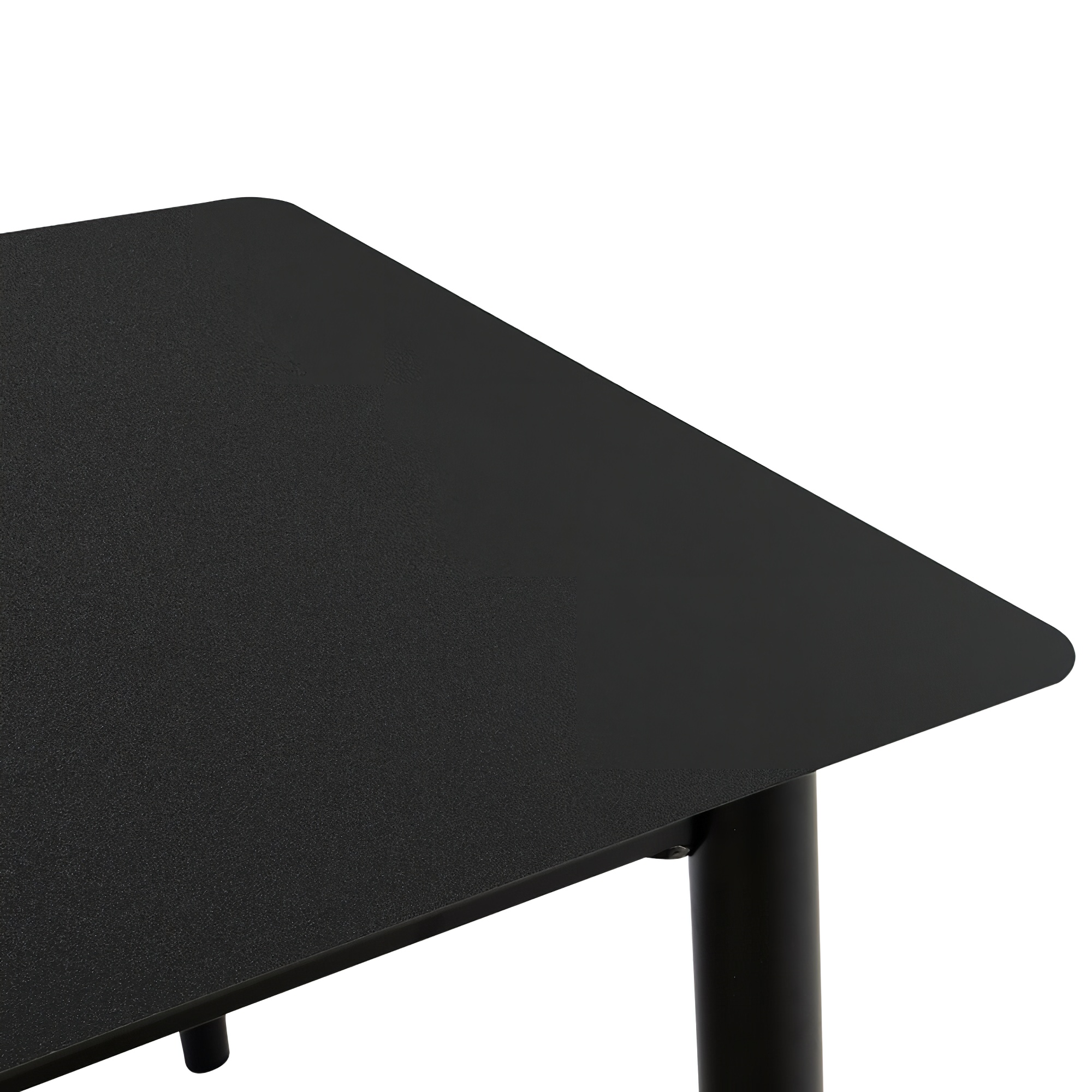 Gros plan d'un plateau de table de jardin noir rectangulaire avec un pied en métal