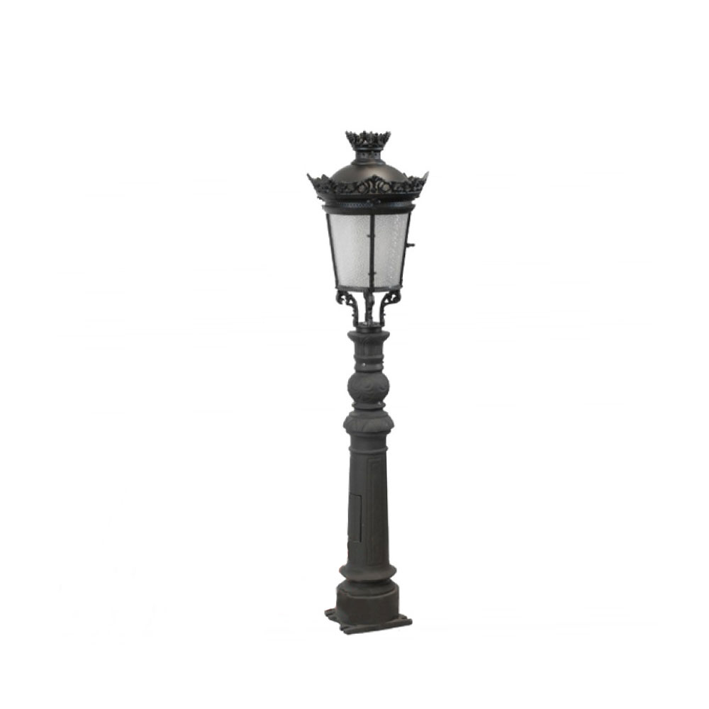 Lampe de jardin noire ancienne en métal avec design décoratif