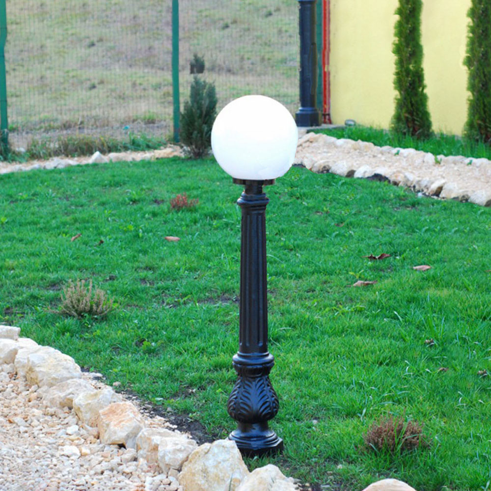 Klassische Wegeleuchte aus Gusseisen für den Garten - Yngve / Grün