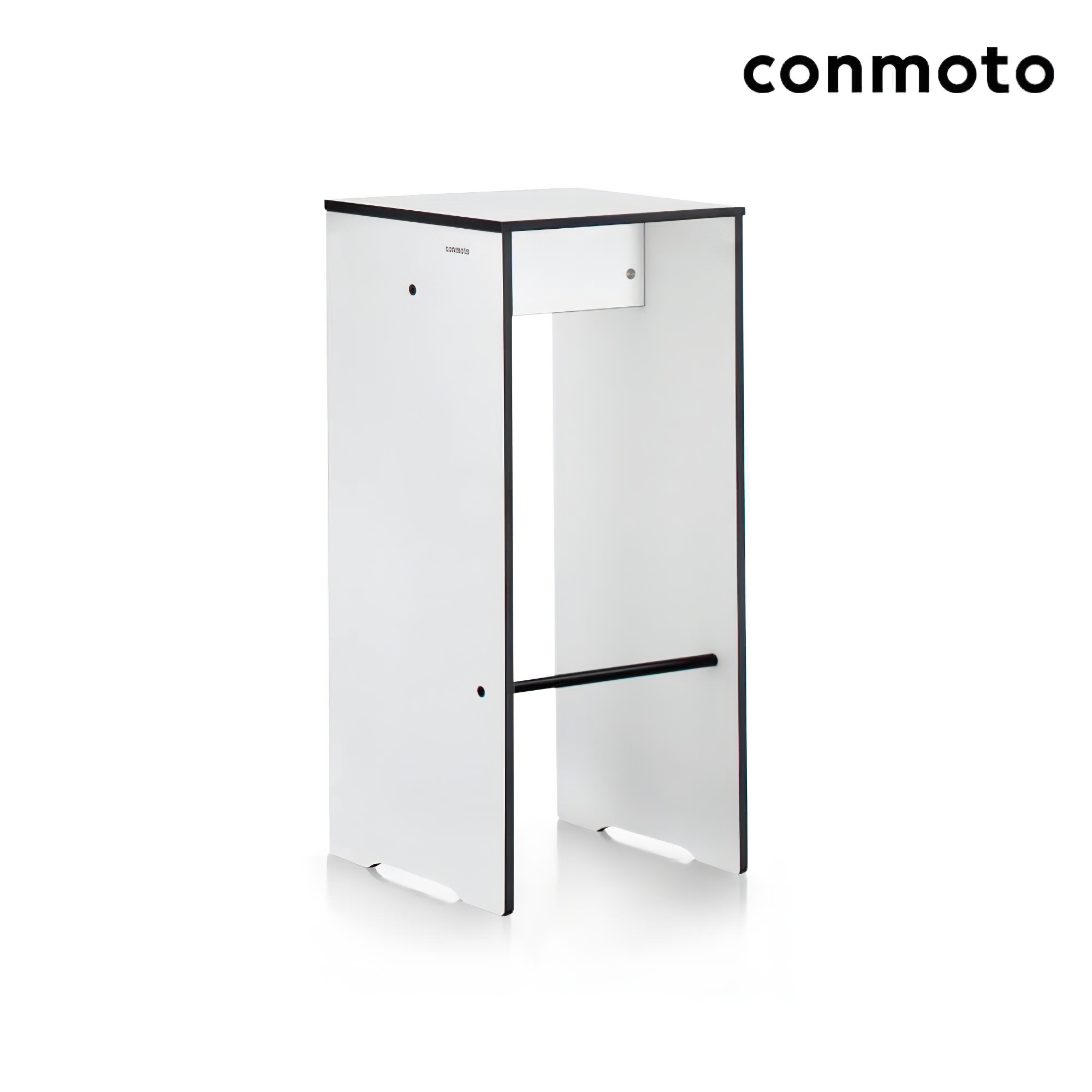 Table de jardin moderne blanche avec cadre noir, parfaite pour mobilier de jardin