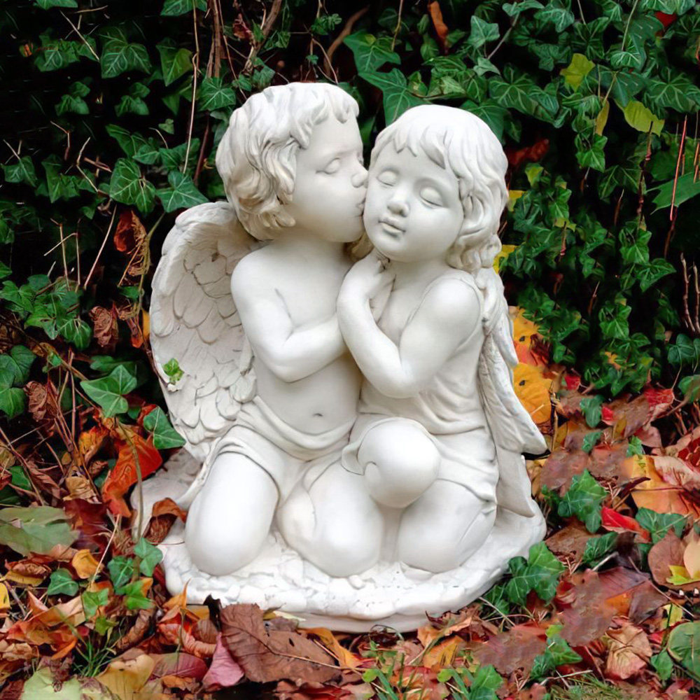 Liebendes Engelpärchen aus Steinguss für den Garten - Teres & Aretha / Etna