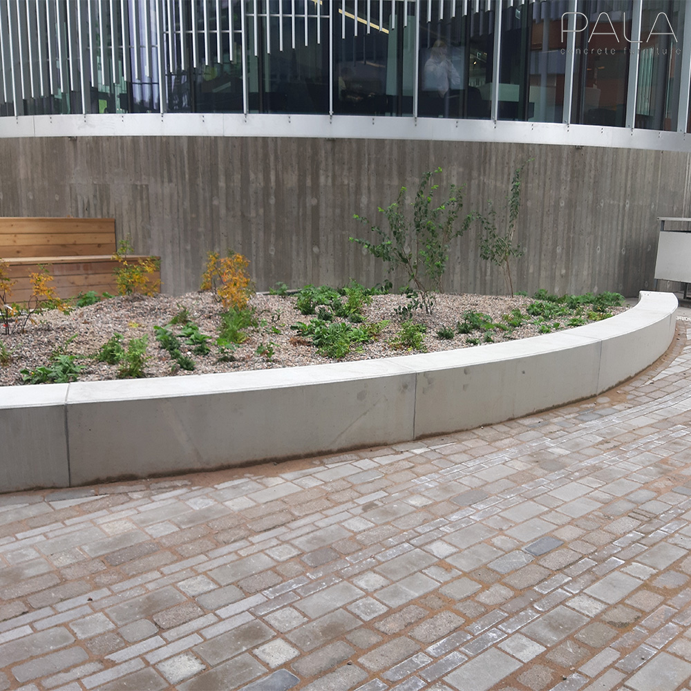 PB-Seating-Wall-r-4300-M-3
