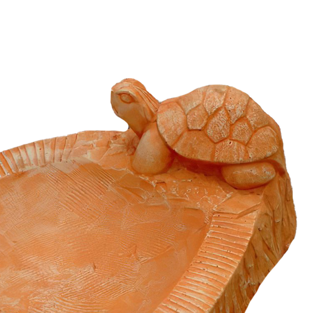 Abbeveratoio per uccelli in terracotta con figura di tartaruga come decorazione da giardino