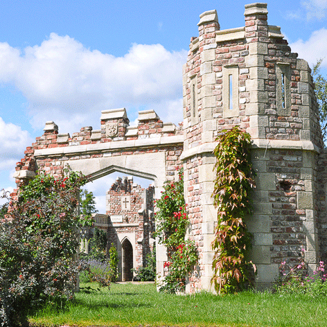 Gartenruine mit Turm - Granston Gateway Tower