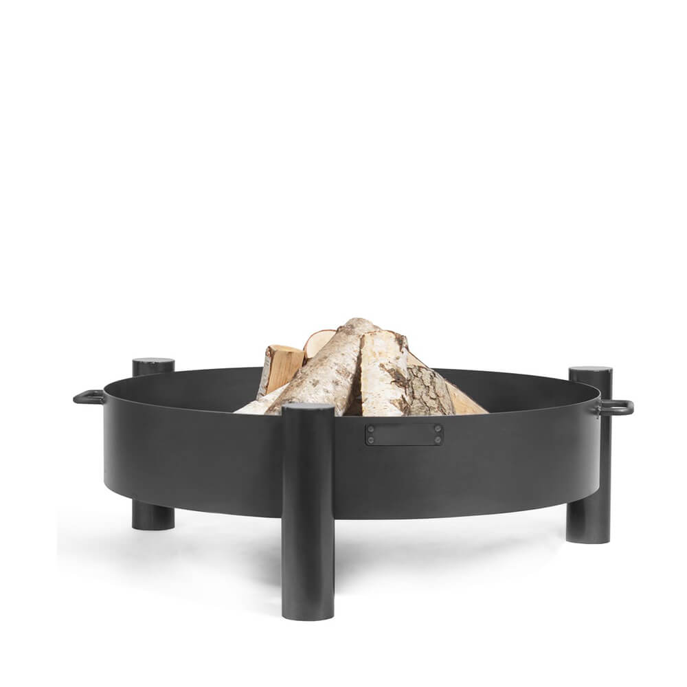 Brasero rond avec des bûches de bois, parfait pour le jardin