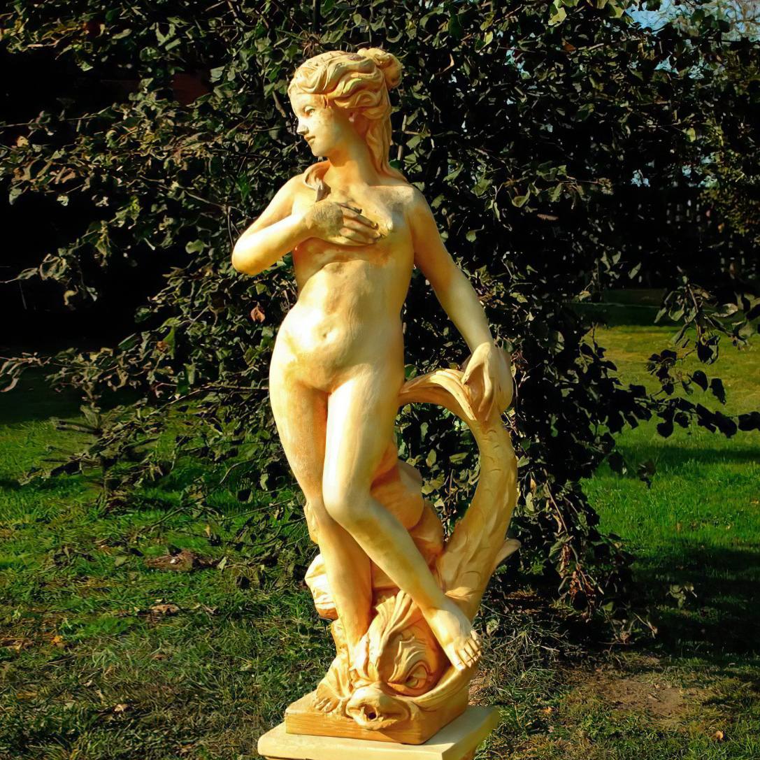 Einzigartige Frauen Aktskulptur aus Steinguss mit Fisch - Gloriana / Etna / ohne Sockel