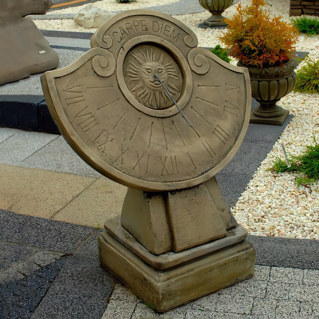 Steinguss Sonnenuhr für den Garten mit Carpe Diem Gravur - Adrastea / Olimpia