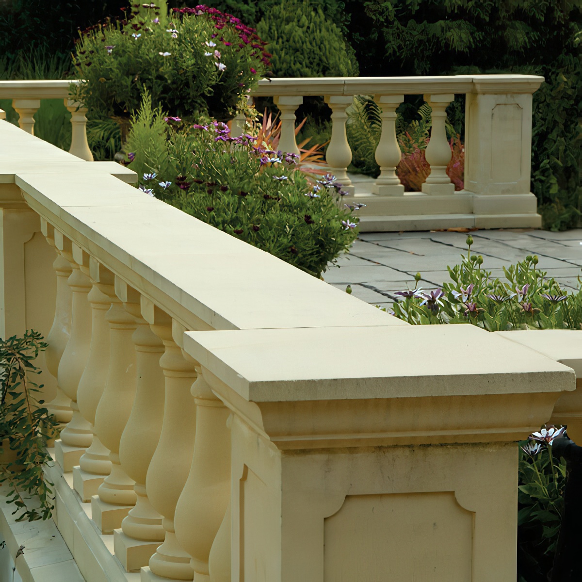 Balustrade mit geradem Abschluss mittig - Redondo / Sand