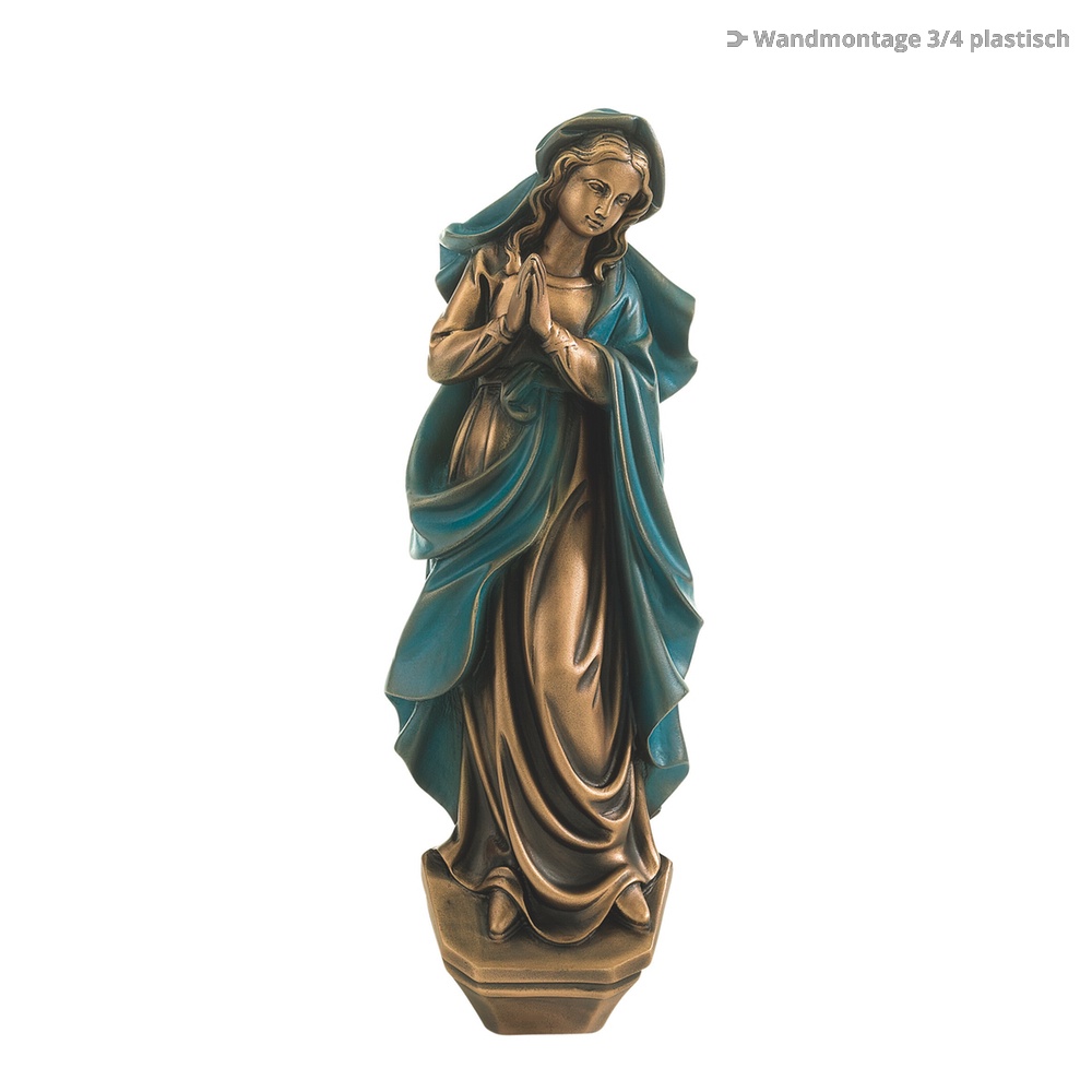 Dekorativer Wandrelief in Blau und Gold zeigt eine betende Heilige Mutter