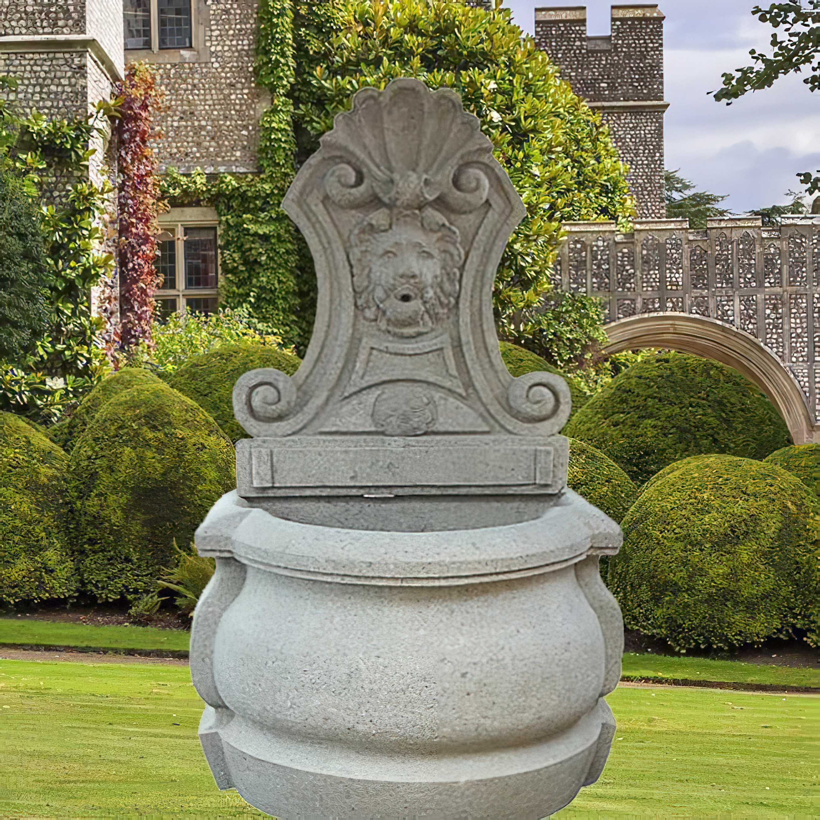 Naturstein Wandbrunnen mit Löwe - La Domaine / 120 cm