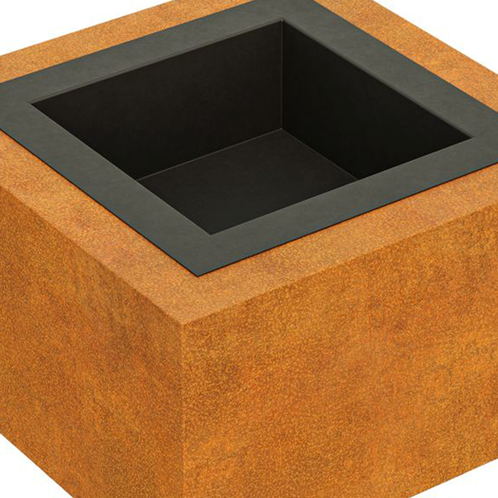 Eckige Cortenstahl Feuerstelle für draußen