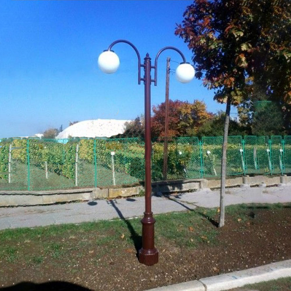 Kandelaber Lampe aus Gusseisen mit hängenden Laternen - Anders