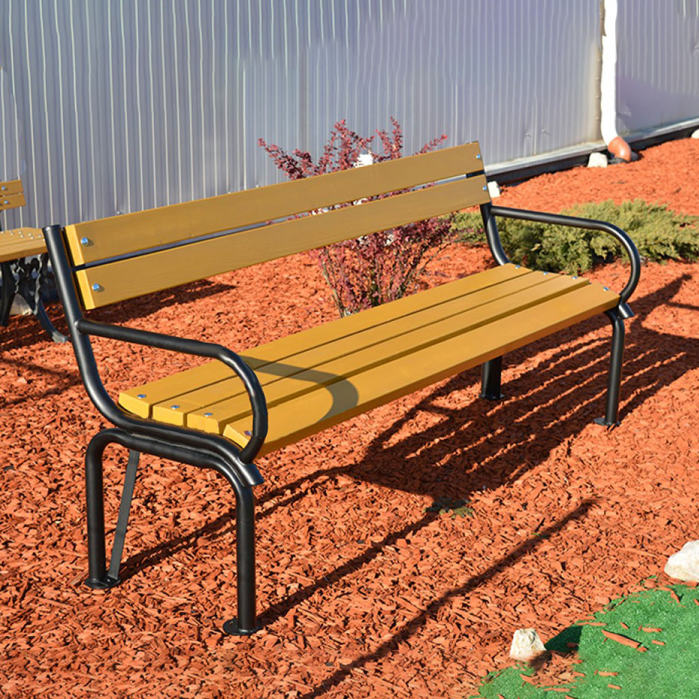 Wetterfeste Parkbank mit Armlehne aus Gusseisen und Holz - Hanse