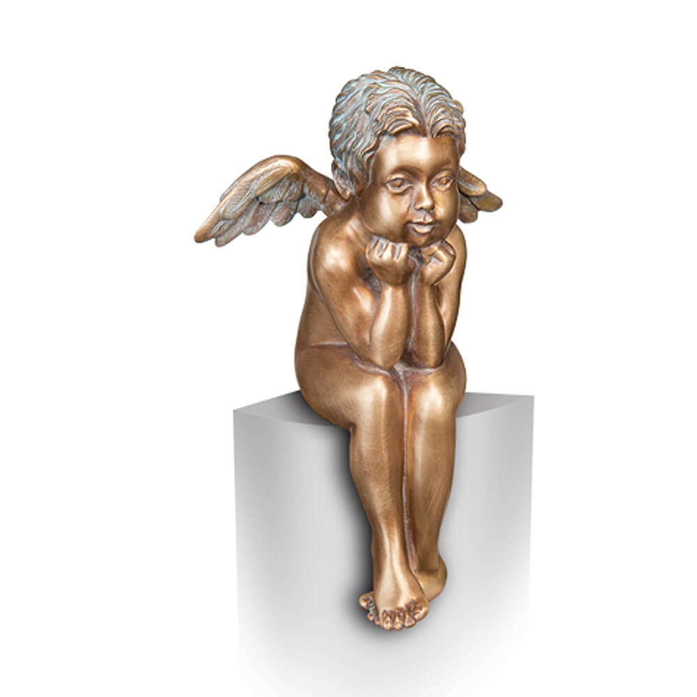 Sitzende Engelfigur aus Bronze als Gartendeko - Angelo Sedersi / Bronze braun
