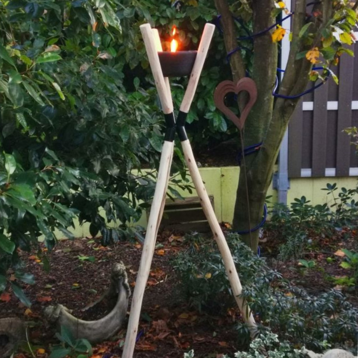 Dekorative Gartenfackel aus Holz inklusive Kerze - Tiare / 160x70cm (HxB)