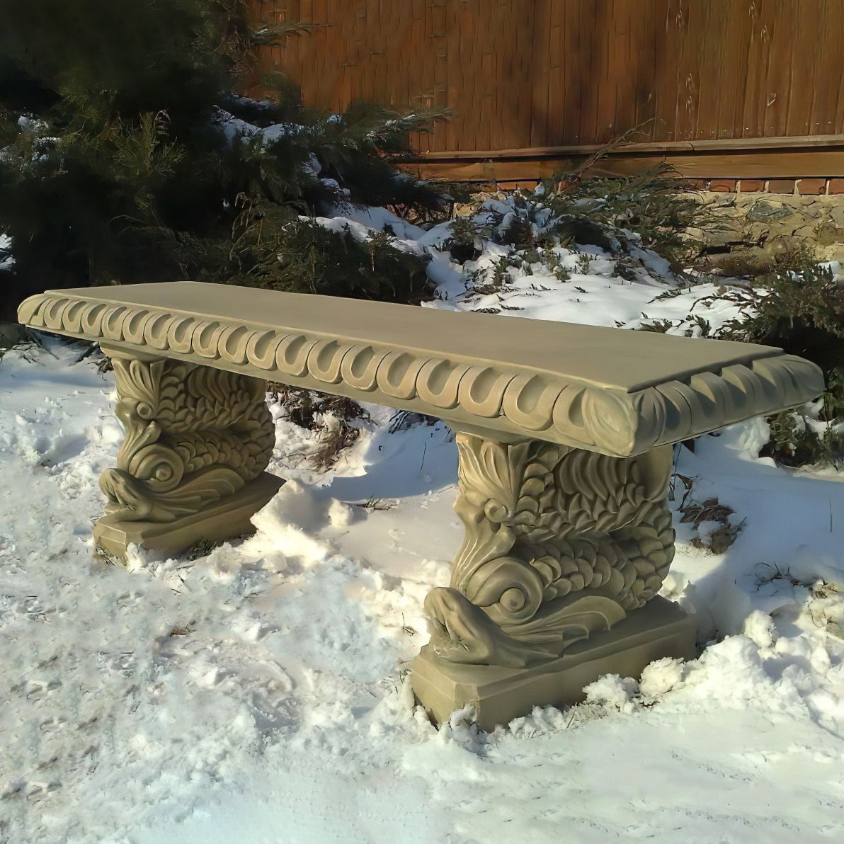 Kunstvolle Gartenbank aus Steinguss mit detailreicher Fisch Verzierung - Sinon / Calabria