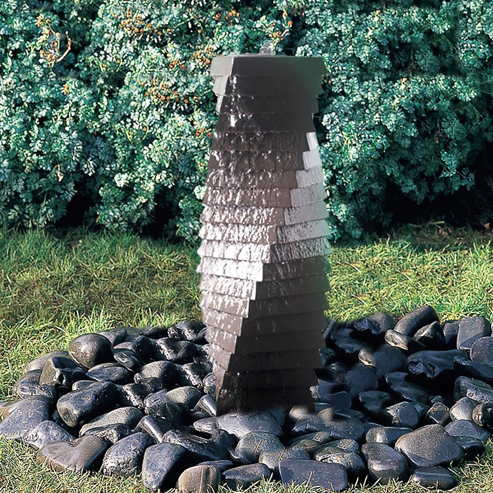 Garten Wasserspiel mit Säule - L'Everto / Sand