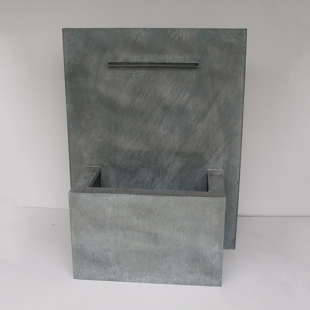 Breiter Garten Wandbrunnen aus Metall in Grau oder Rost - Fascola / Stahl galvanisiert