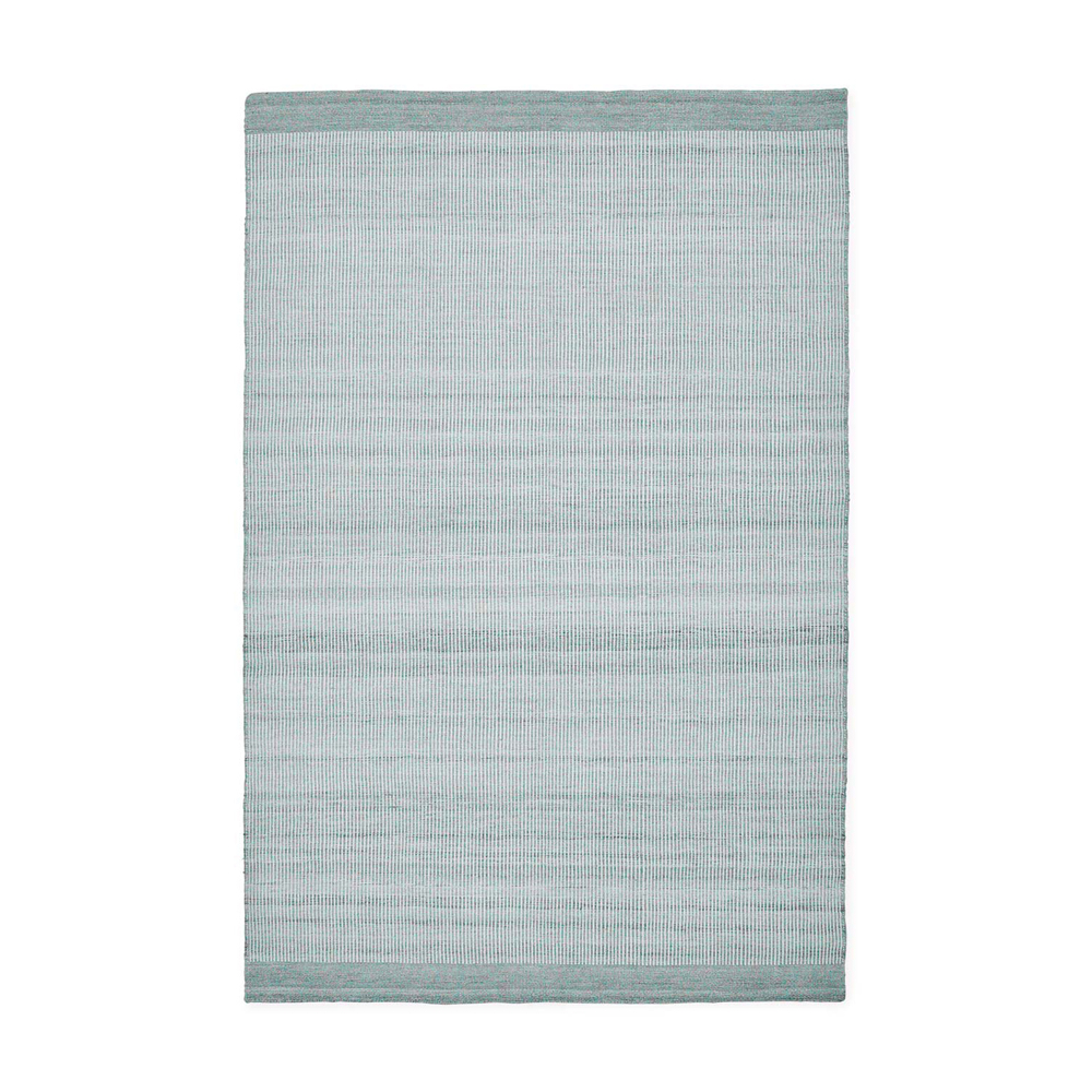 Blauer Outdoor-Teppich mit feinem Muster, ideal für Gartenbereich