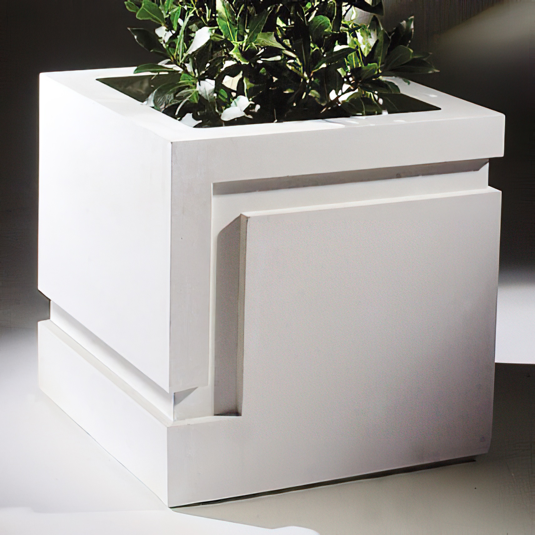 Moderner Blumenkübel eckig - Adelphius / Sand