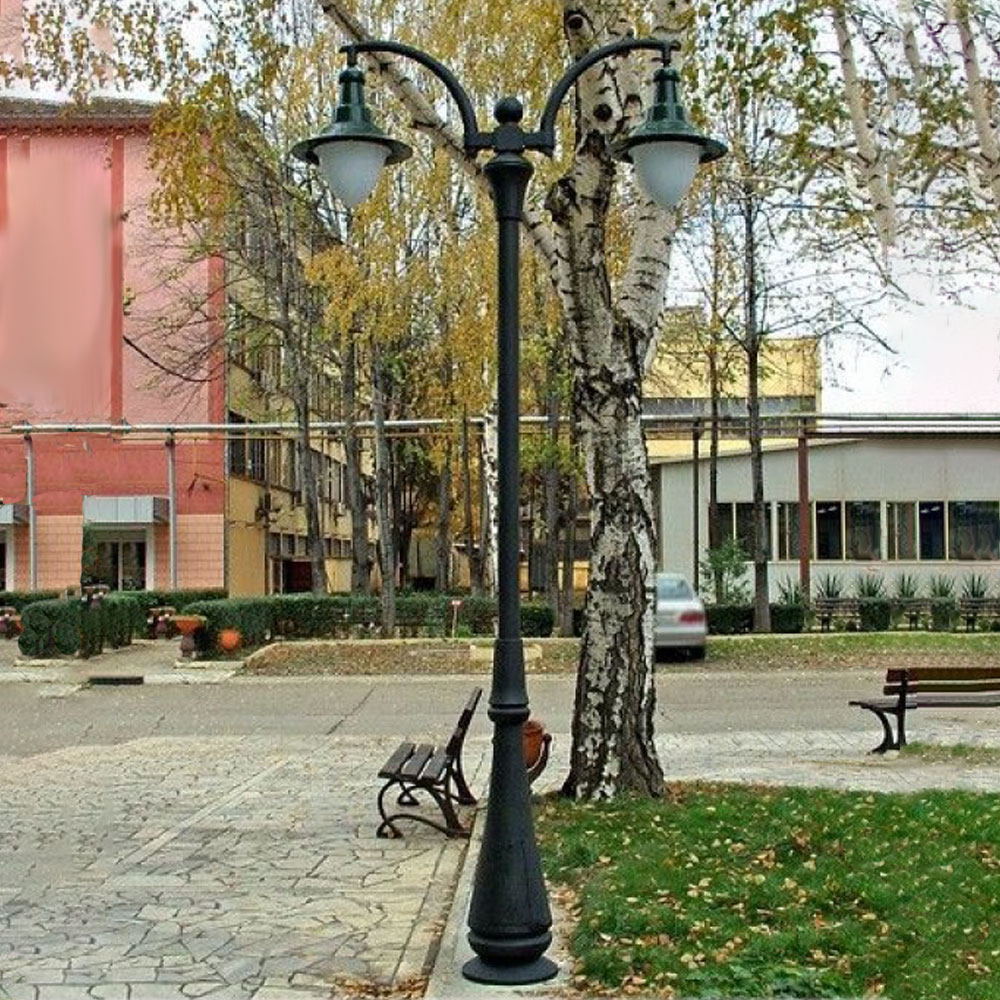 Antike Straßenlaterne aus Gusseisen mit Schirmlampen - Asbirg