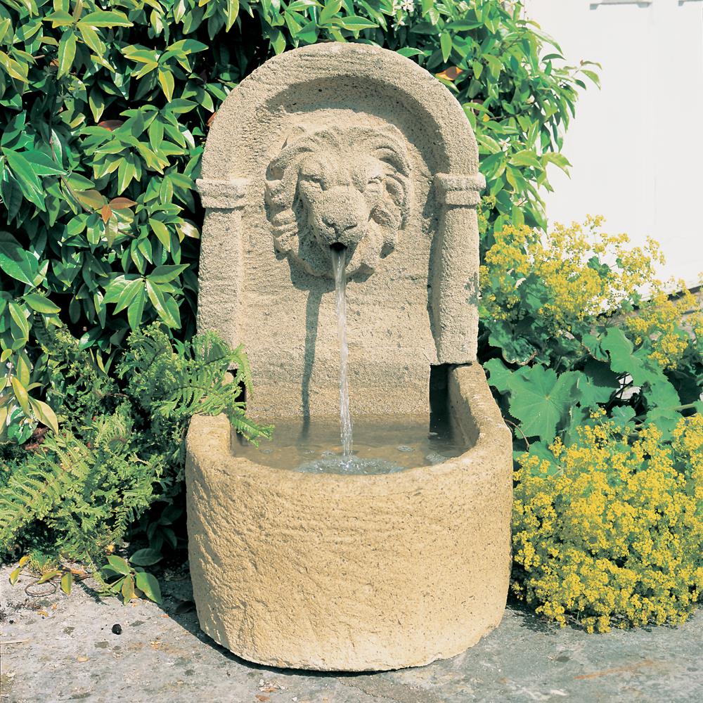 Kleiner Deko Gartenbrunnen mit Löwe - Favory