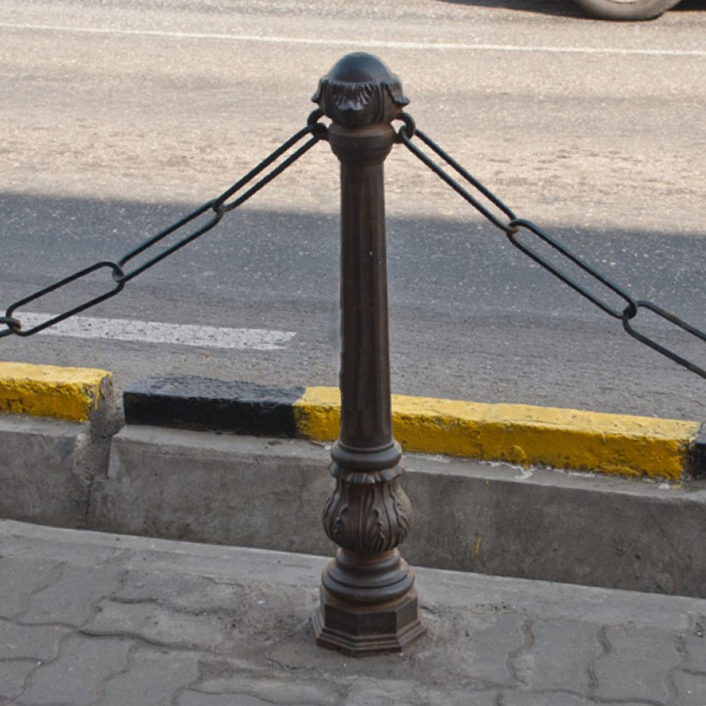 Historischer Poller aus Gusseisen mit Ösen für Ketten - Jorvin / Grün