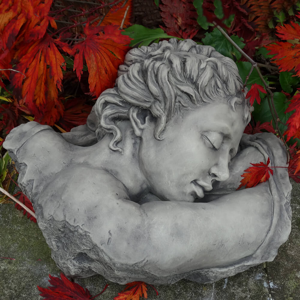 Träumende Steinguss Frauenbüste für den Garten - Bromia / Antikgrau