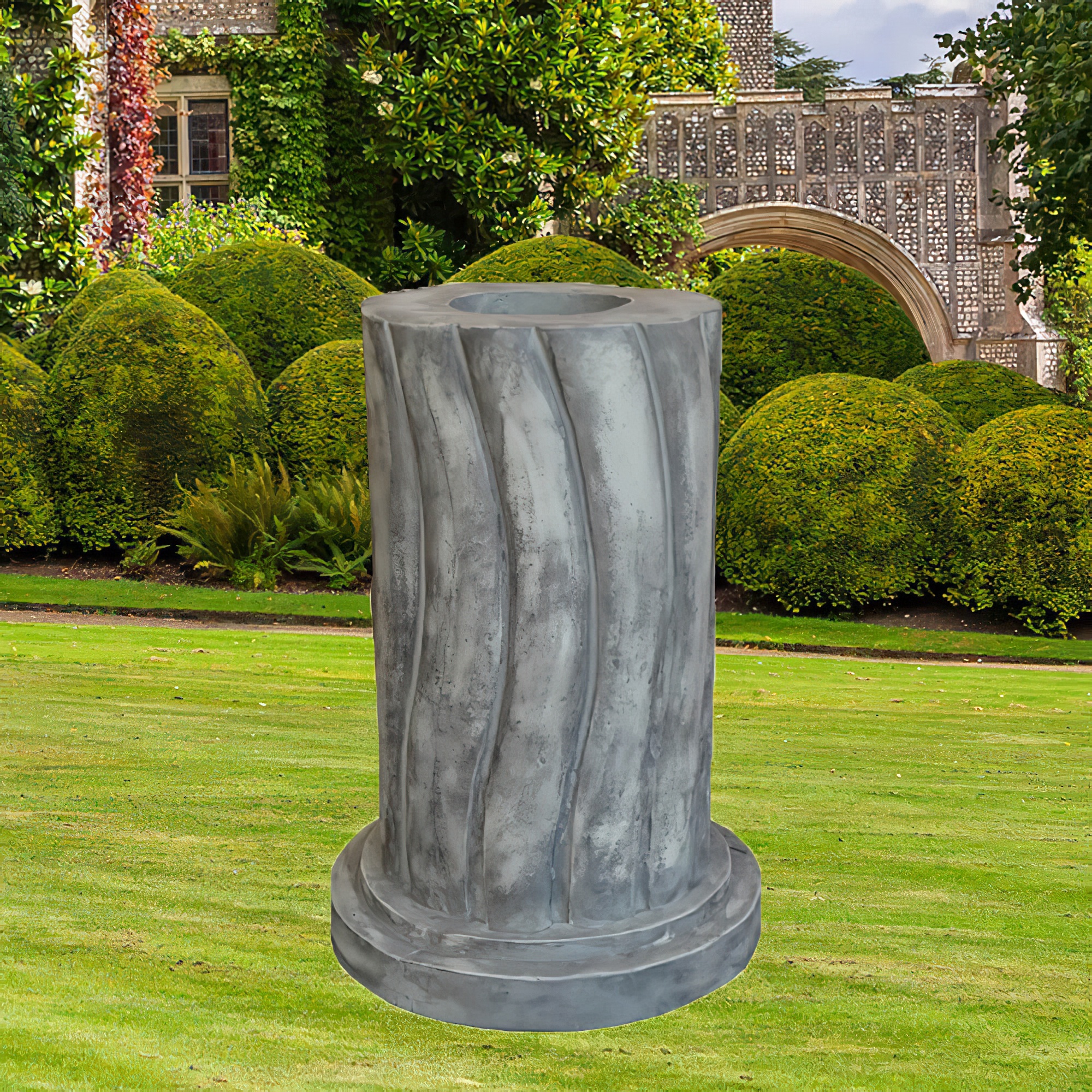 Besonderes Podest für Garten Figuren aus Stein - Podium Carissimi / Antikgrau