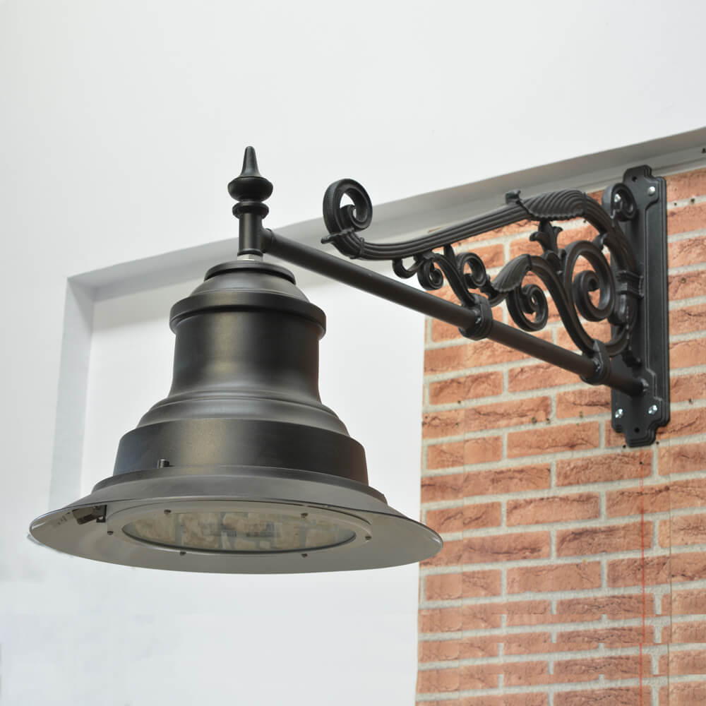 Eisen Wandleuchte für außen im antik Design  - Endris / Anthrazit