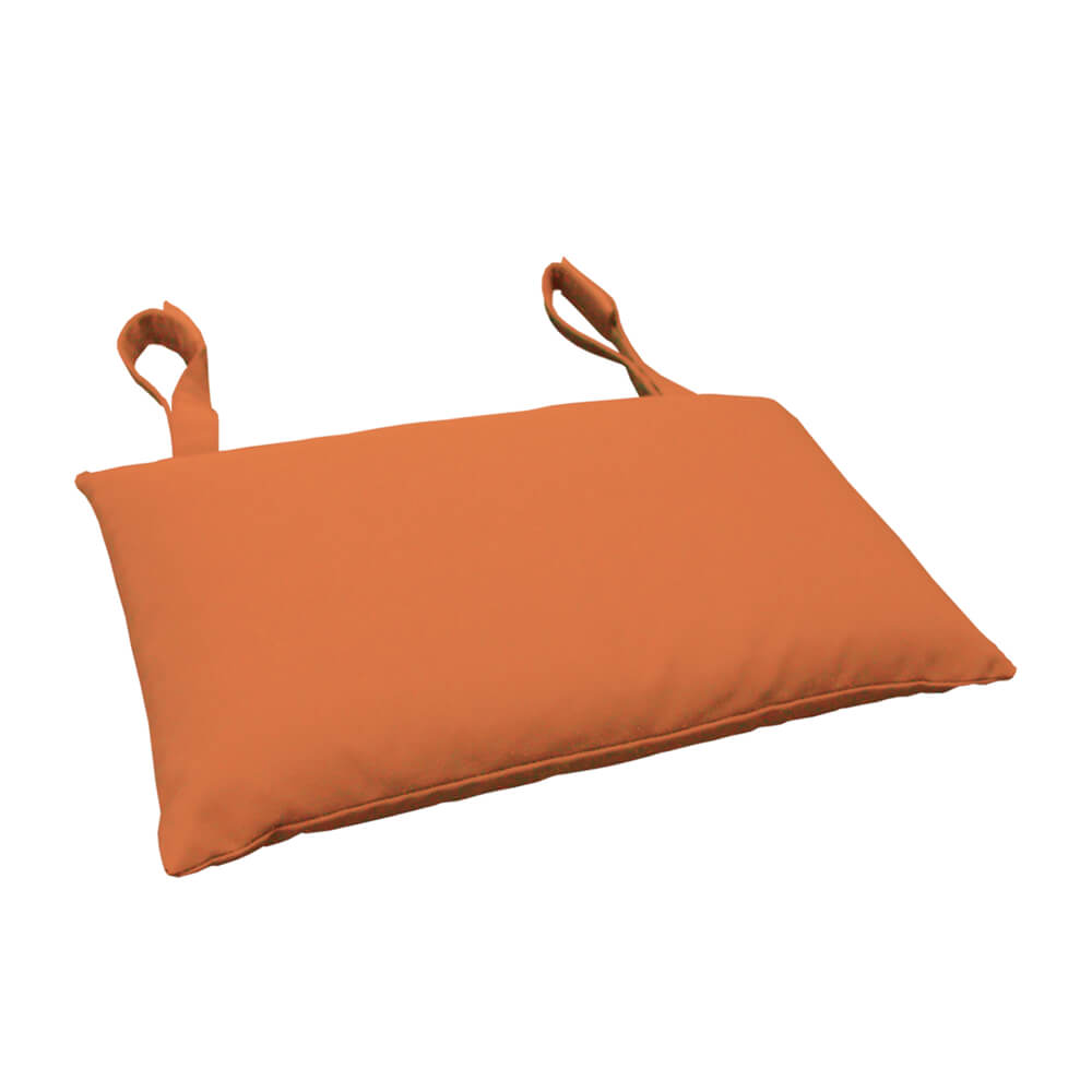 Cuscino imbottito arancione per mobili da giardino con due anelli superiori per il fissaggio