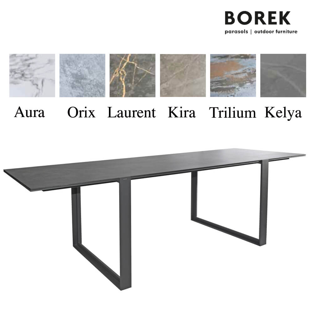 Table de jardin simple avec surface noire imitation pierre et cadre métallique en extérieur