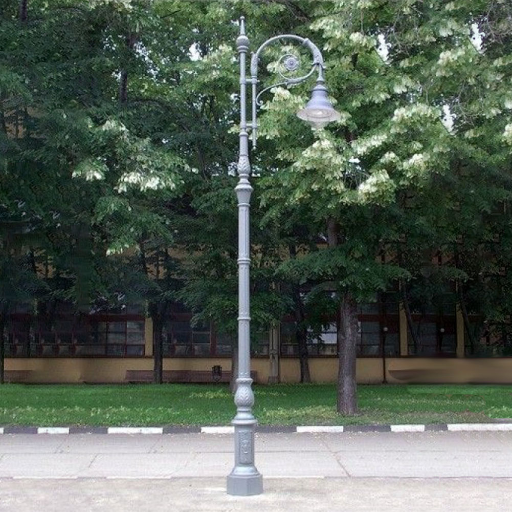 Große dekorative Straßenlaterne aus Gusseisen  - Berit