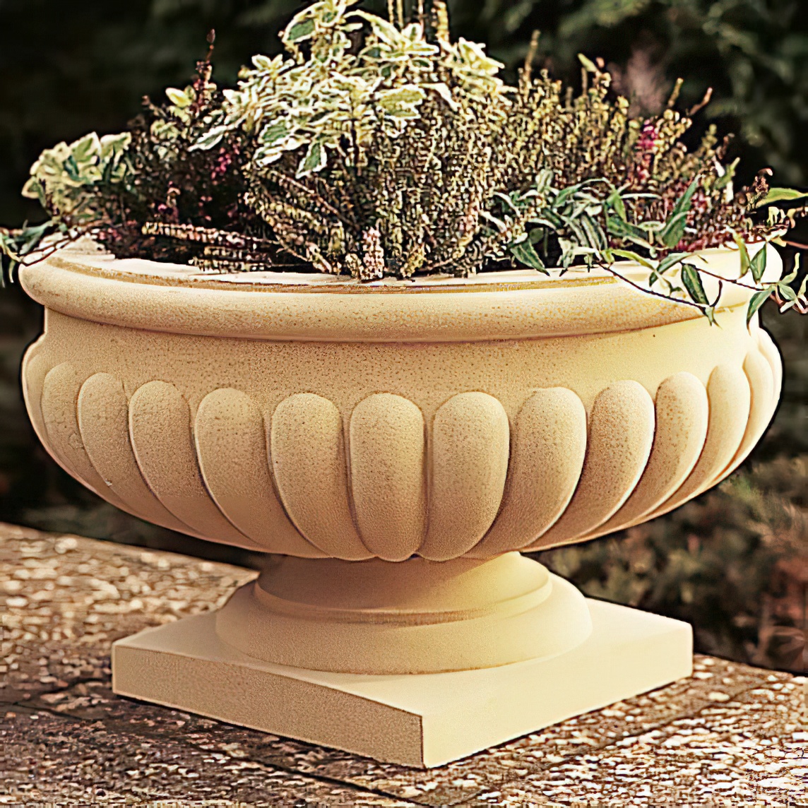 Englische Gartenamphore Steinguss / Sand