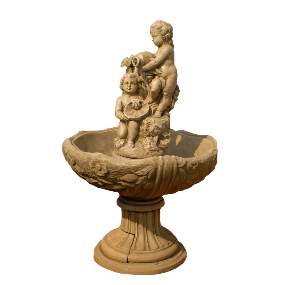 Steinguss Standbrunnen für den Garten mit zwei Putten Figuren - Nunzio / Calabria