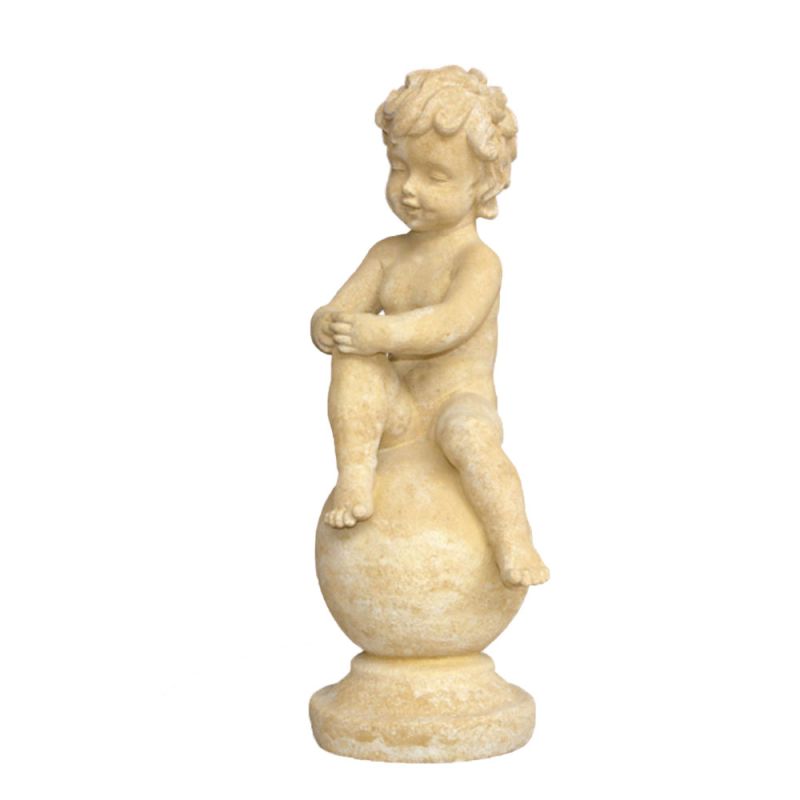 Statue en pierre d'un ange assis sur une sphère pour décoration extérieure