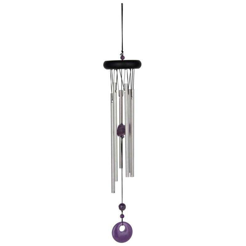 Schmuckvolles Metall-Windspiel mit violetten Kugeln, ideal als Gartendeko