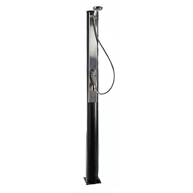 Doccia da giardino moderna in acciaio inox con base nera, ideale per il giardino