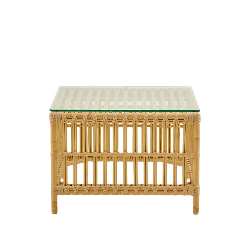 Table de jardin carrée avec plateau en verre et cadre en rotin naturel