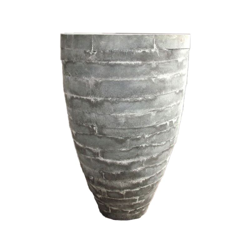 Grand pot de plantation gris avec motif en pierre empilée pour jardin