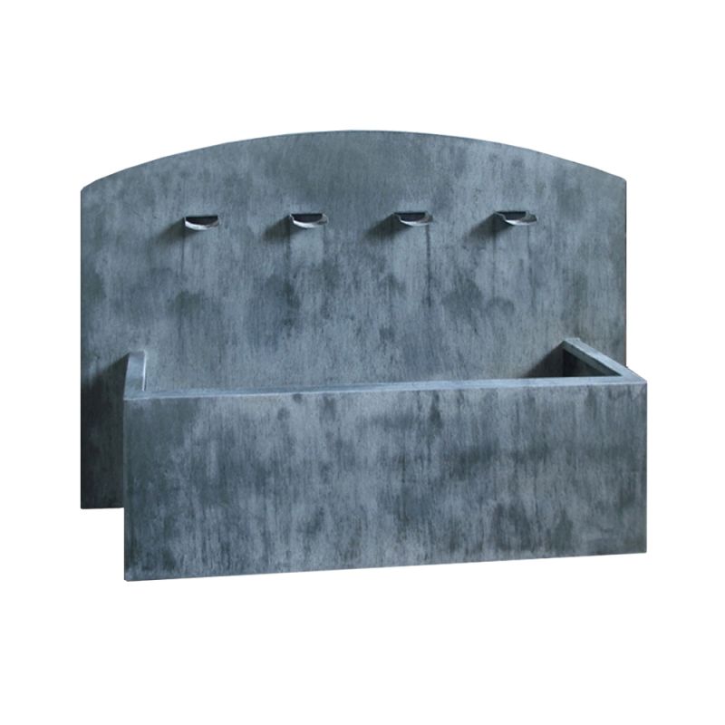 Douche de jardin grise en béton avec quatre pommeaux de douche