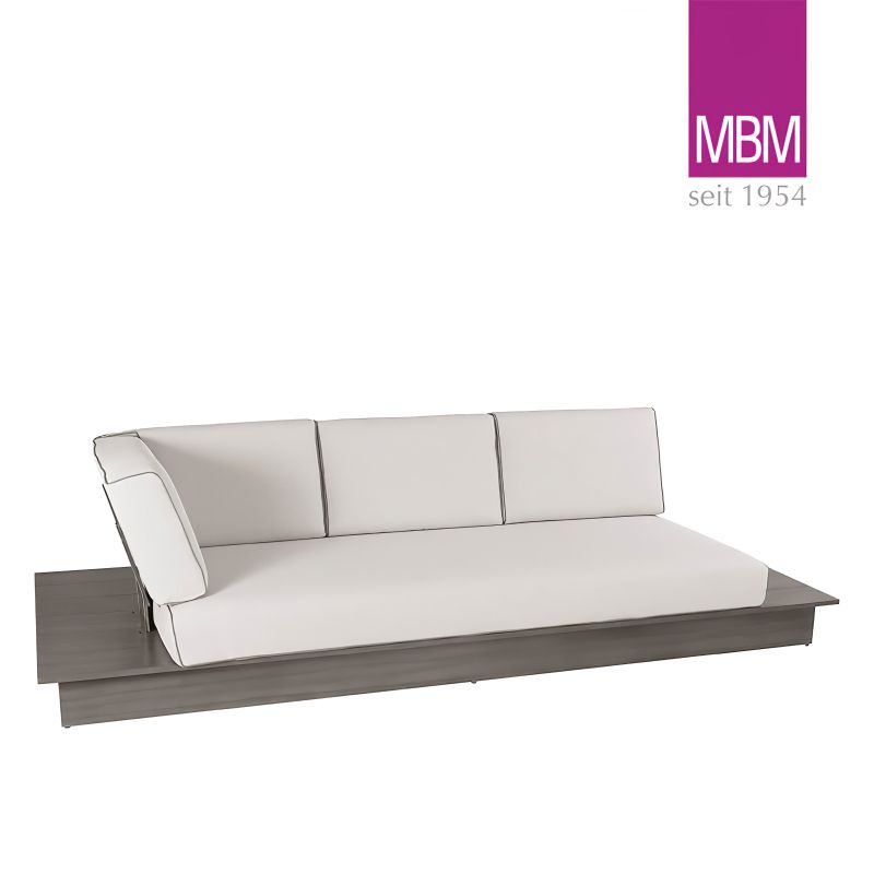 Divano da giardino beige con struttura in legno per esterni