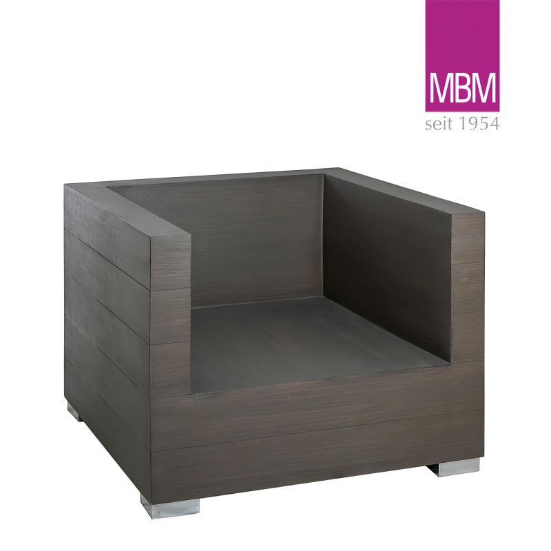 Poltrona da giardino moderna in legno grigio scuro con design cubico
