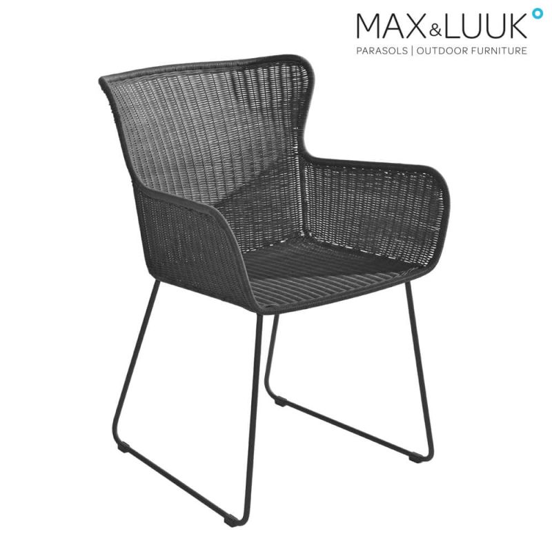 Fauteuil de jardin en rotin noir avec structure métallique, idéal pour l'extérieur